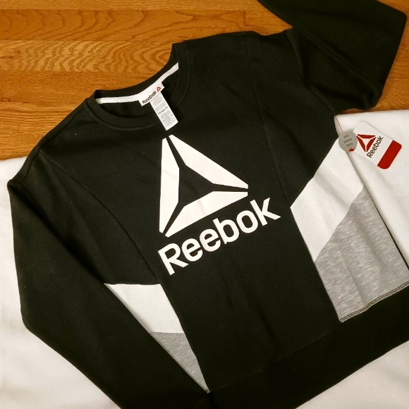 Reebok • Women's Black & White Color Block Logo Crew Sweatshirt, XS - Picture 3 of 10